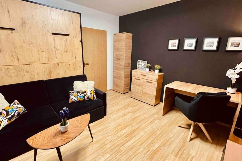 Moderny Apartman S Parkovanim Bratislava Exterior foto